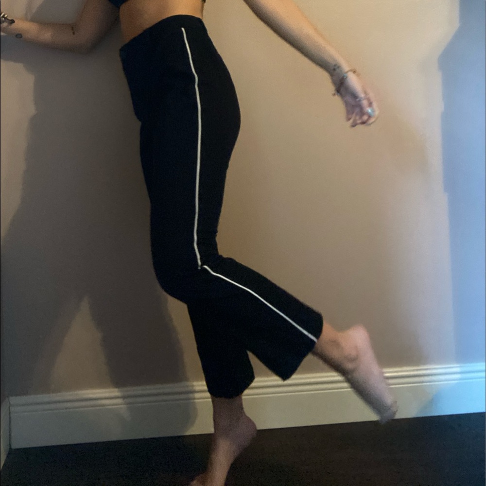 CUTE STRIPE PANTS!